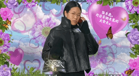 图片来源：巴黎世家官方微博