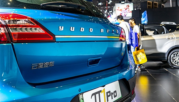 图片来源：视觉中国、云度新能源