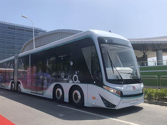 　　数字轨道胶轮电车。摄影：方卓然