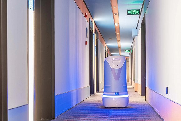 汉庭3.5，酒店里的送物机器人 图片由受访者提供