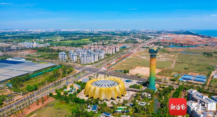 资料图：空中俯瞰海口江东新区。记者 刘洋 摄