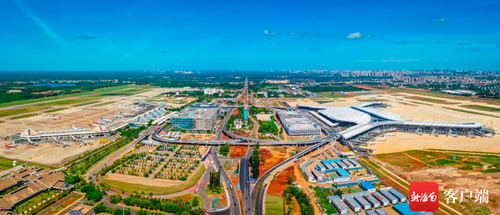 空中俯瞰海口美兰国际机场。记者 刘洋摄