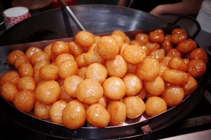 ▲ 糖油粑粑。摄影/麦琪吖