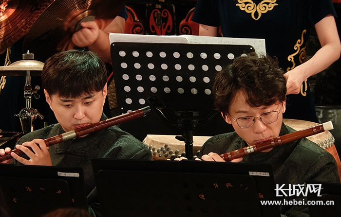 河北省歌舞剧院民族乐团竹笛乐手。长城网记者 许晓星 摄