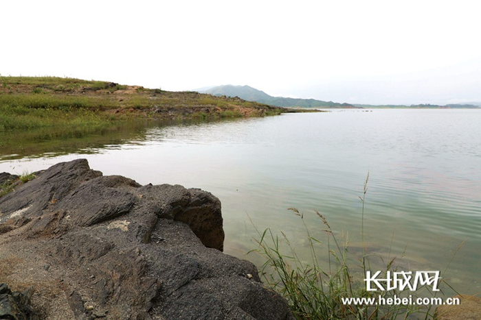 岗南水库。长城网记者 周亚彬 摄　　