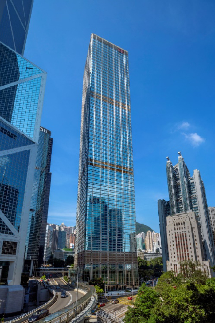 图为香港长江集团中心2020年疫情影响下 上半年业绩依然亮眼