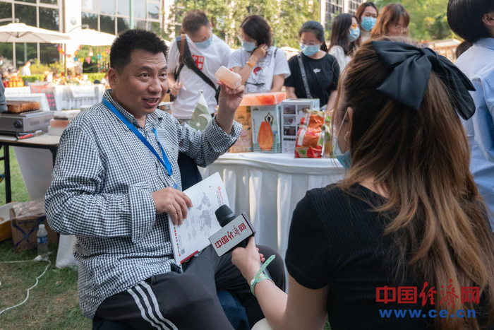 图为北京云成科技公司经理于海明（经济日报-中国经济网 李凡摄）