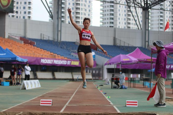 肖子煜获得三级跳远、跳远双冠王。河北省田管中心供图