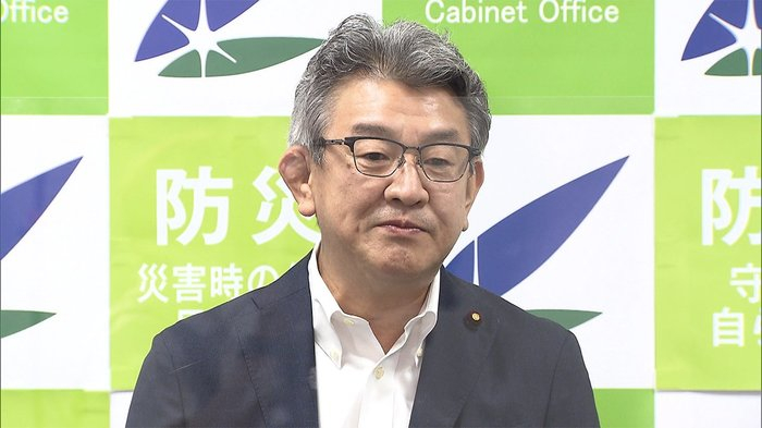 总务相武田良太，52岁，之前担任防灾相