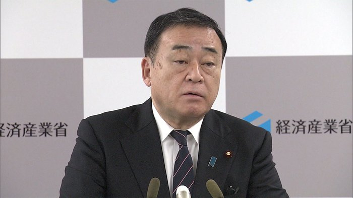 经济产业相梶山弘志，64岁，菅义伟恩师梶山静六的长子