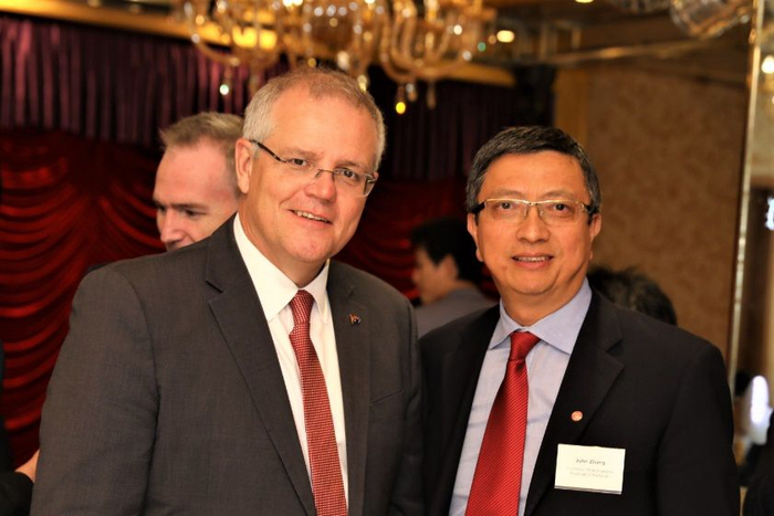 张志森和莫里森合影ABC援引社交媒体图