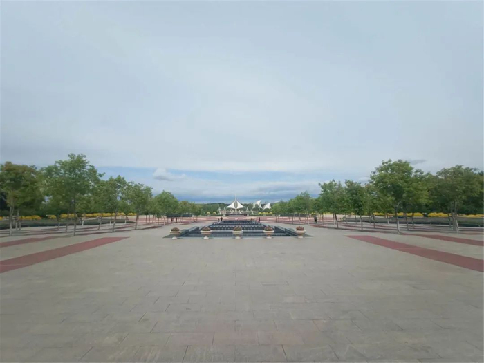 （图：洮儿河公园成为市民休闲娱乐的好去处）