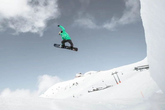 ▲中国单板滑雪第一人王磊