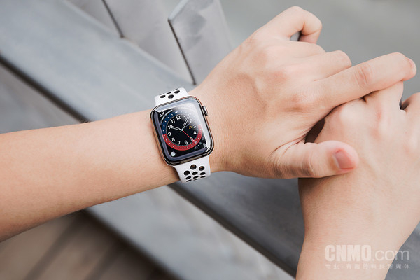 Apple Watch Series 6