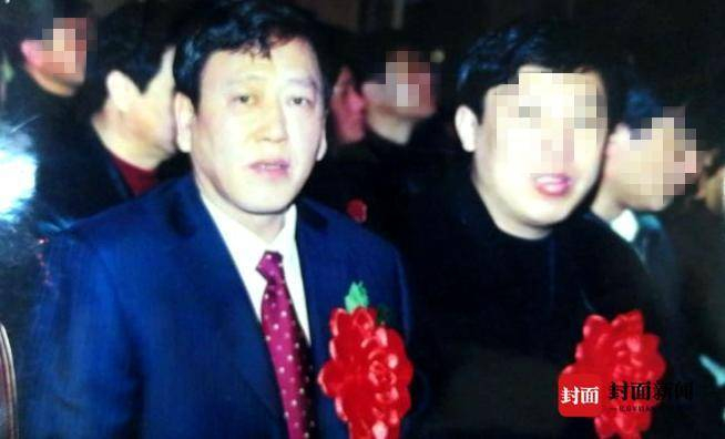  叶铁春参加政府表彰活动