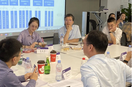 唐协平教授指导小组讨论