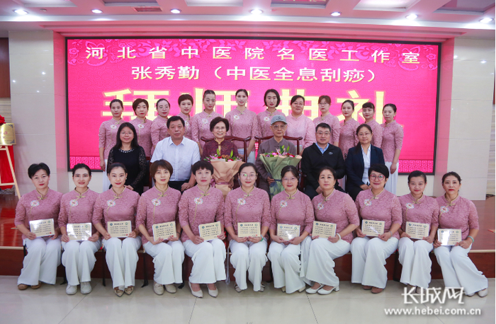 拜师仪式现场。长城网记者 靳晓丹 摄