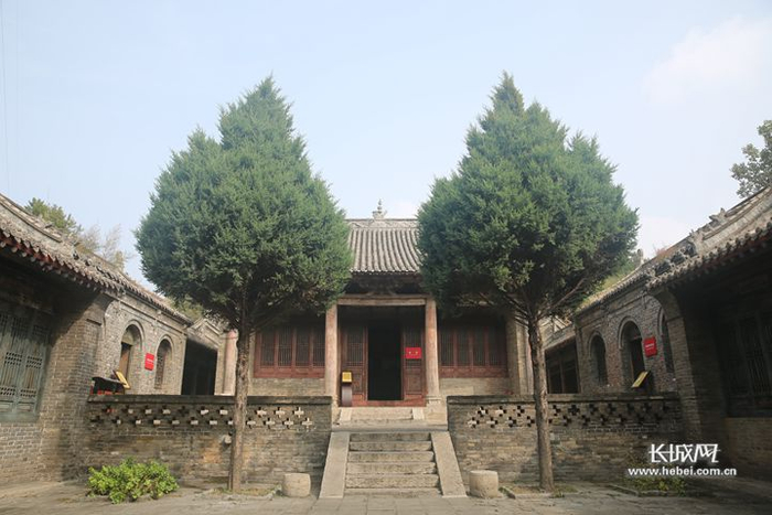 晋冀鲁豫边区临时参议会会场。