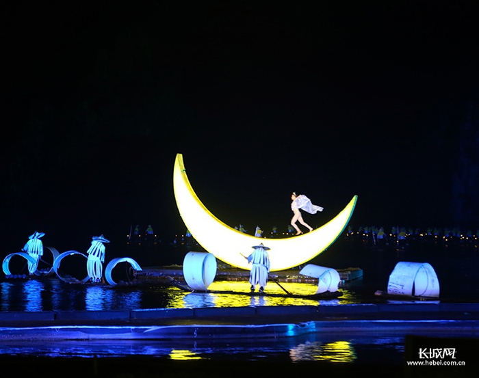 《印象·刘三姐》运用中国国画的沟通与手法融入真山真水。主办方/供图