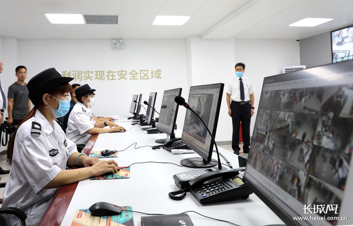 邢台银行发挥科技引领作用，加强全面风控管理。 长城网记者 烟成群 摄