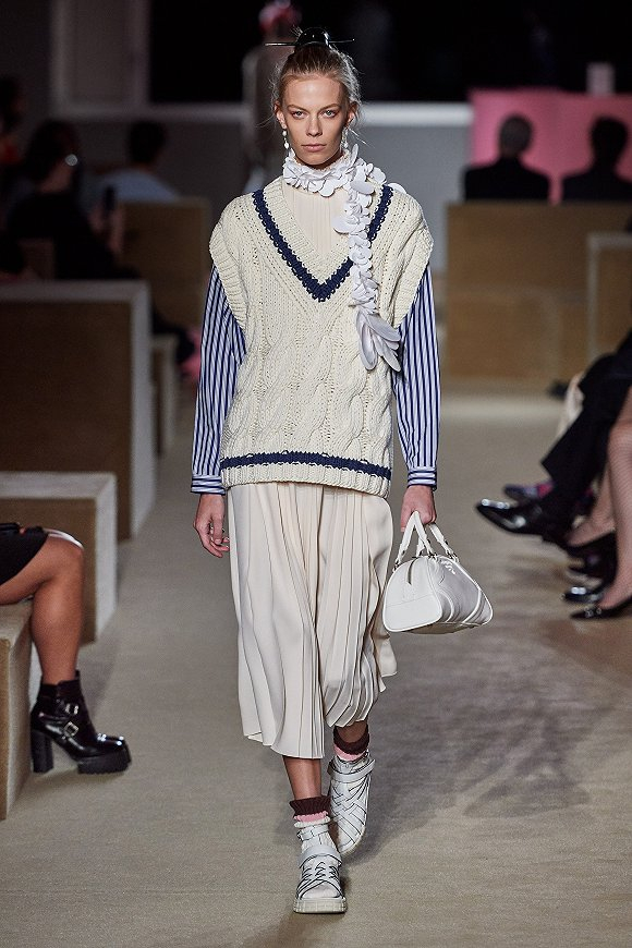 Prada 2020度假系列 图片来源：Vogue