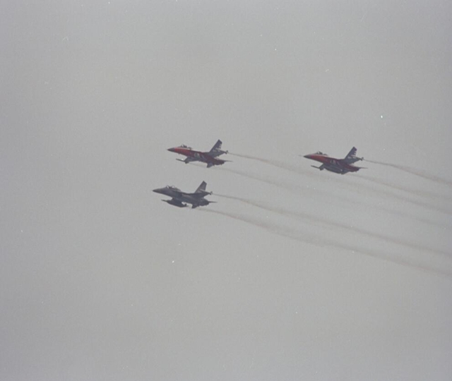 在1994年“汉光11号”演习中亮相的3架IDF原型机（10002号机已坠毁）