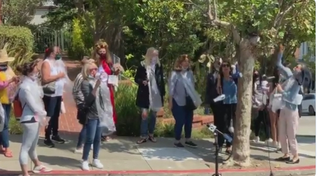 ▲ 抗议现场 图源：社交媒体