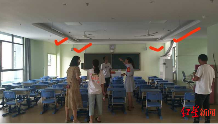 ▲此次杭州一小学误开紫外线灯事件中，事发教室内安装有固定的紫外线灯。受访人供图