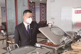 陈东升：综合服务中心高端服务经理