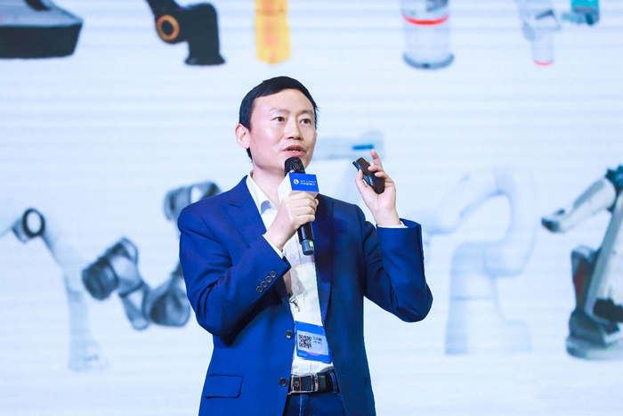 大族机器人总经理王光能（图片来源：OFweek维科网）