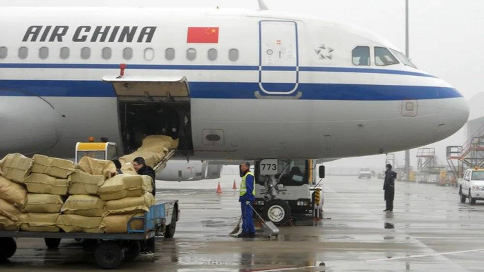 图：机腹货舱能赚钱　摄影：拉上窗帘