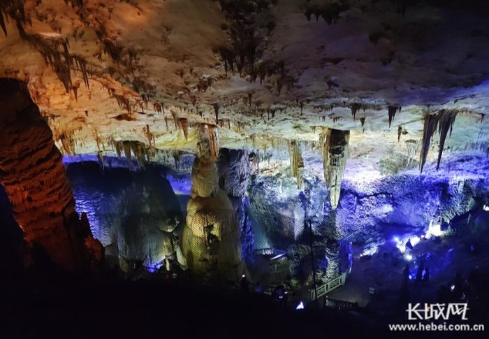 织金洞一景