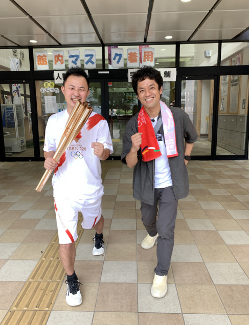 （廖宇靖与日本导演竹内亮 受访者供图）