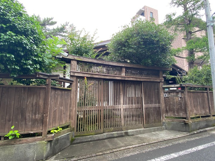 宫崎滔天位于东京旧宅的院门。新华社记者 冮冶摄