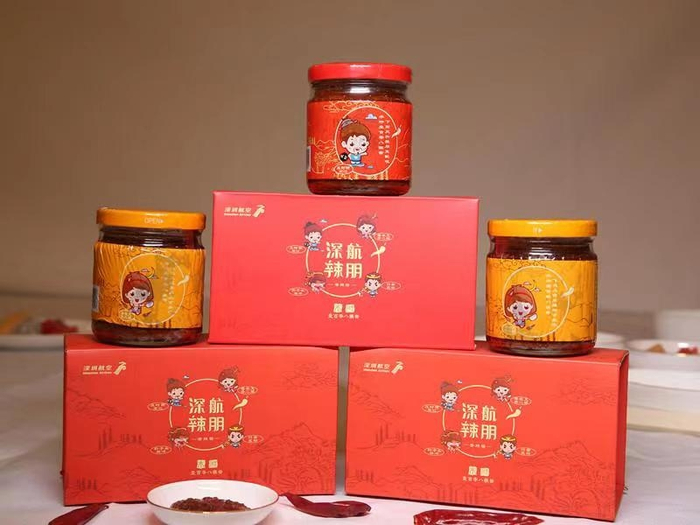 　　图：广受旅客喜爱的“辣朋”辣椒酱