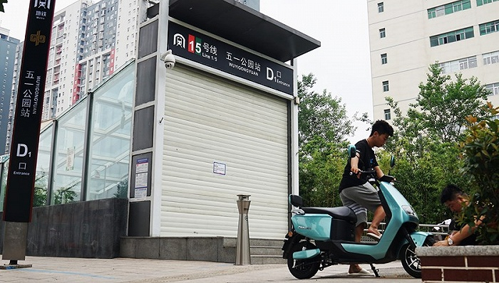 郑州地铁全部暂停运行，重启时间暂不确定。图片来源：视觉中国