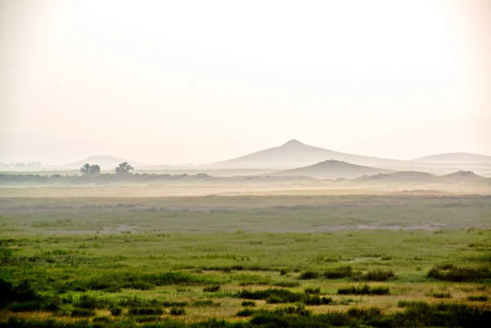 晨雾飘渺中，元上都遗址仿佛静止于时间长河。管永新 摄