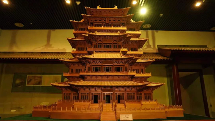 按照原貌修复的大安阁模型。大安阁最终焚毁于1358年元末农民起义的战火中，元朝11位皇帝中5位在这里举行登基大典。锡林郭勒文化遗产博物馆 供图