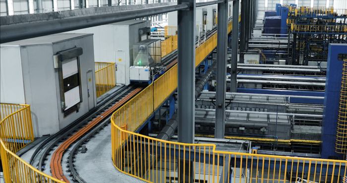 （图为贝特瑞的正极车间）