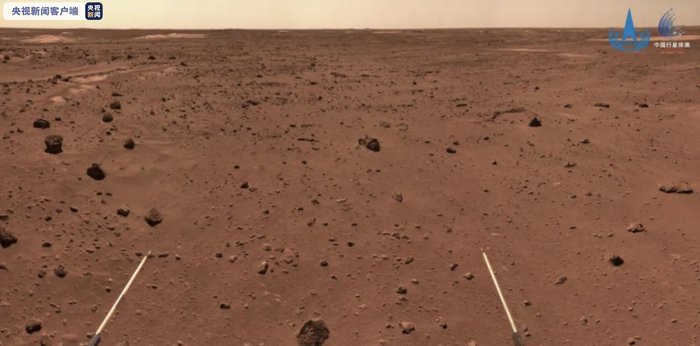 △“祝融号”火星车拍摄的复杂地形地带图