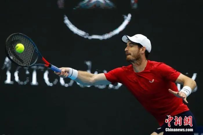 资料图：英国选手穆雷在2019年中国网球公开赛比赛中。中新社记者 韩海丹 摄