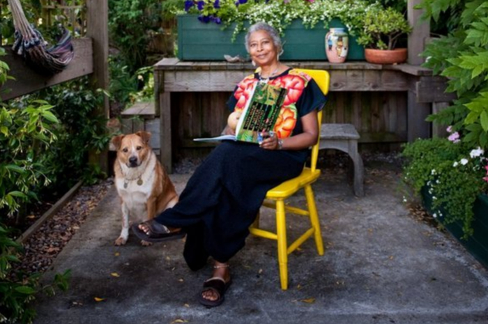 爱丽丝·华克和玛丽