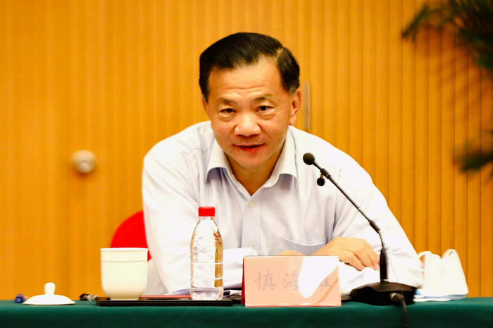 △中宣部副部长、中央广播电视总台台长兼总编辑 慎海雄