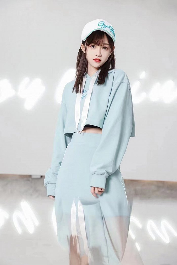 特步女子品类主理人丁佳敏。