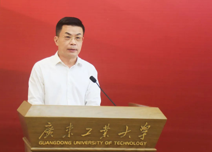 图 | 省广物控股集团党委书记、董事长方启超致辞