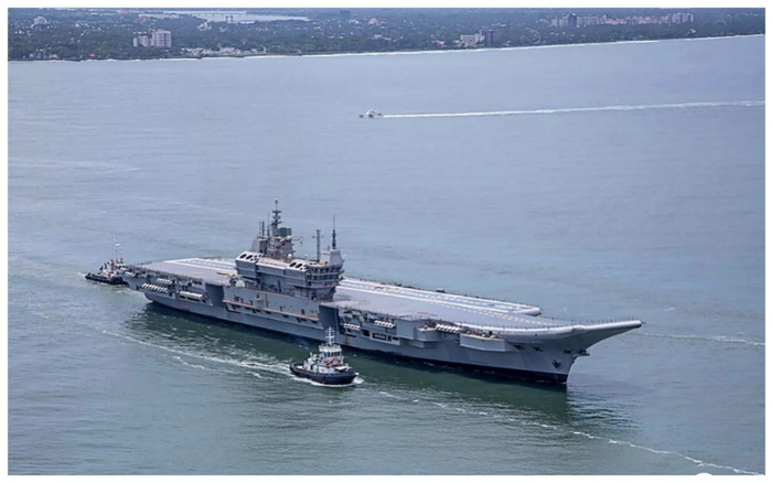 8月初，造了20年的印度国产航母“维克兰特”号终于出港海试