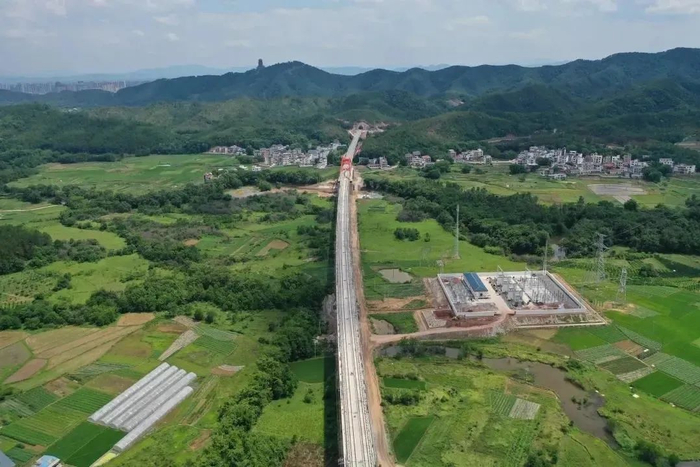 赣深高铁。图片来源：国铁集团