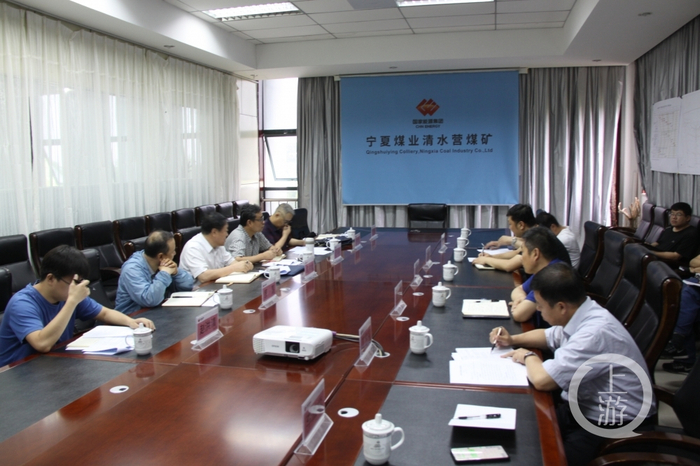 ▲2021年4月，当地监管部门对国家能源集团宁夏煤业公司清水营煤矿进行了安全检查。图片来源/宁夏煤炭安监局