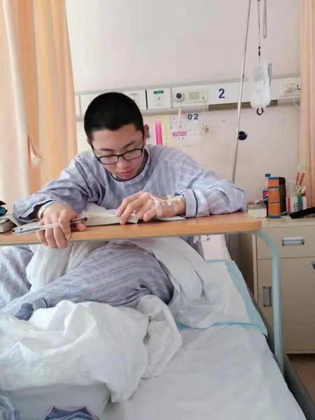 图说：徐一丁在病房