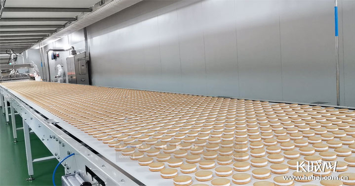 唇动巧克力派生产线。